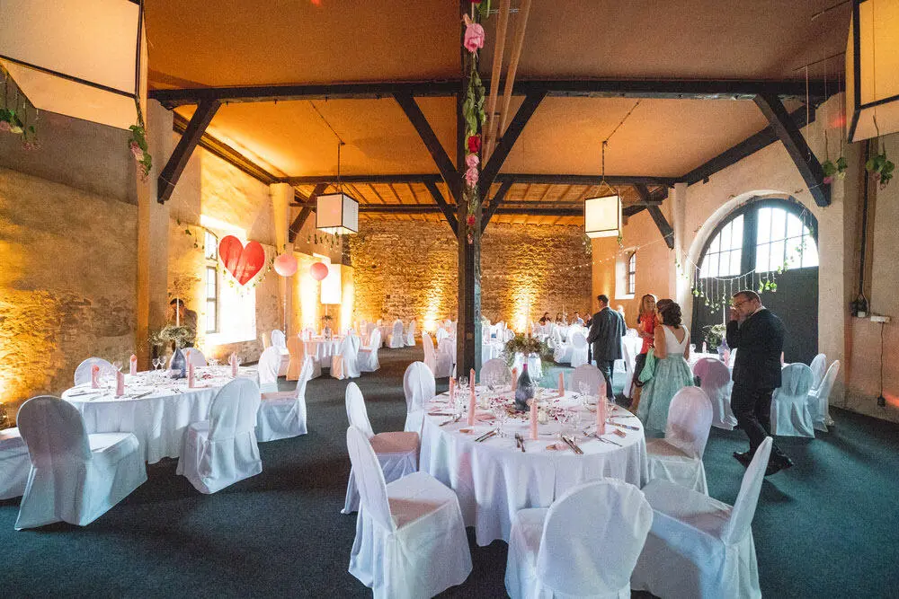 Hochzeitsscheune Schloss Büdingen Innenansicht