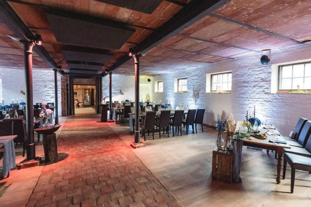 Scheunenhochzeit Sippelshof Fulda Innenansicht Deko