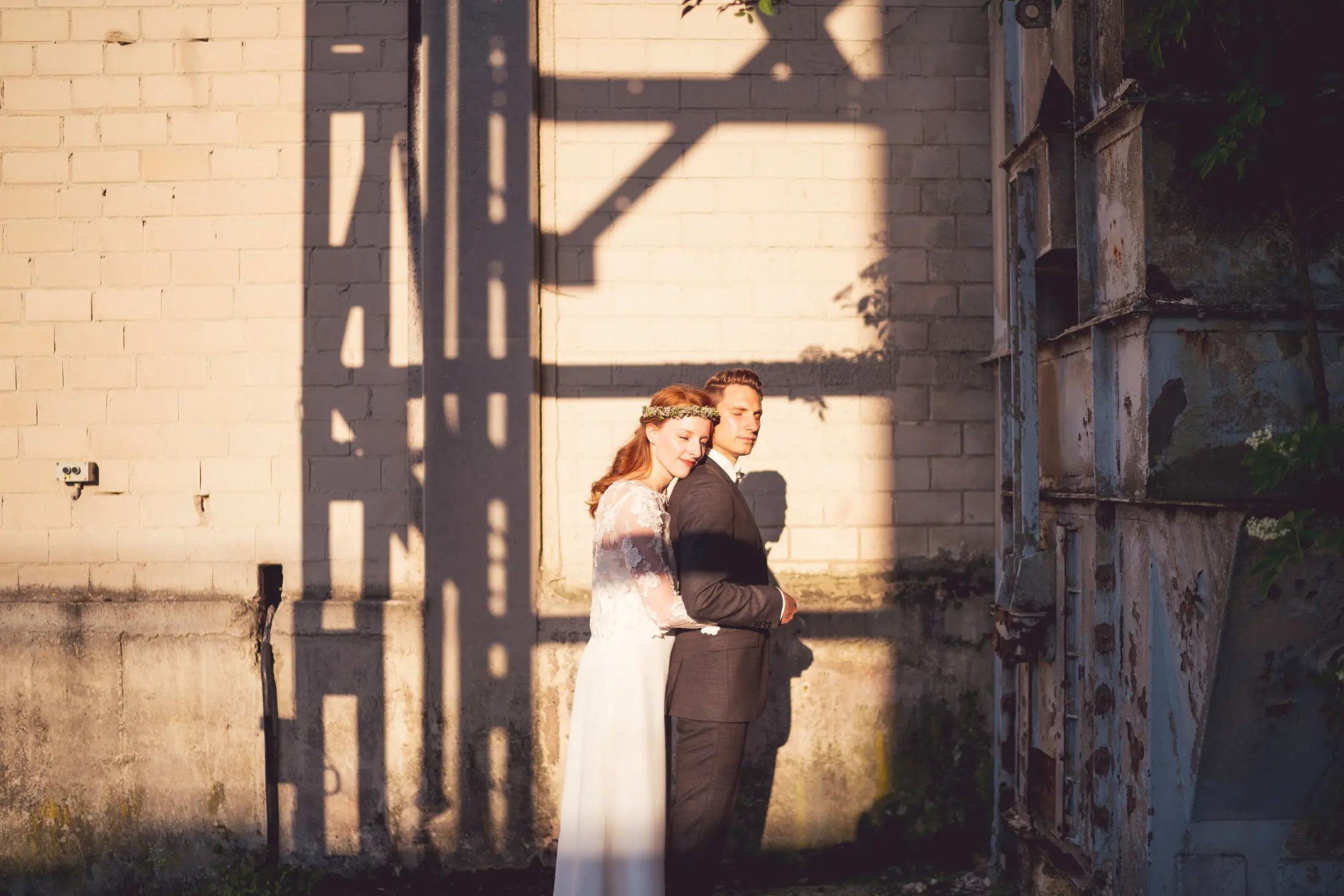 Hochzeitsfoto bei hartem Mittagslicht Beispiel